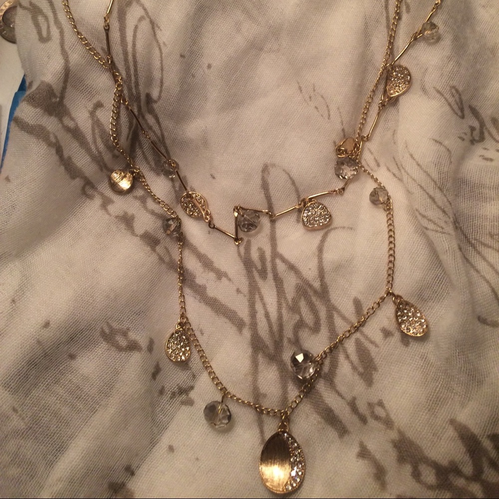 SOLD!!! ✨Gold Triple Layered Necklace! 🤩